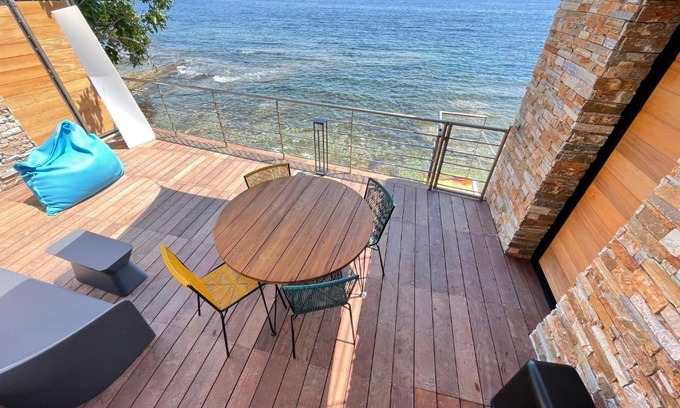Miomo Apartment | maison de bord de mer cap corse