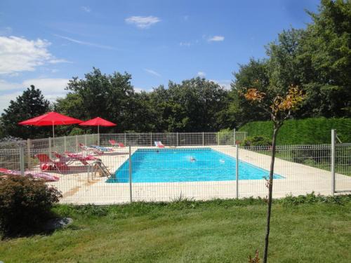 Borreze House | Maison de campagne avec piscine partagée, à proximité de Sarlat, sentiers pédestres et sites touristiques. - FR-1-616-79