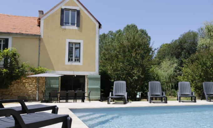 Grolejac House | Maison de Charme Avec Piscine Dans le Bourg
