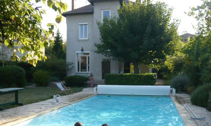 Vassieux - Crepieux House | Maison de Famille Avec Piscine à Louer en Août