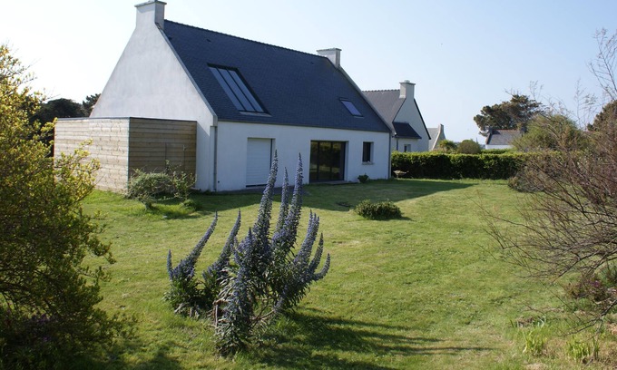 Plouguerneau House | Maison de mer 100 m from the beach and coastal paths, sea view