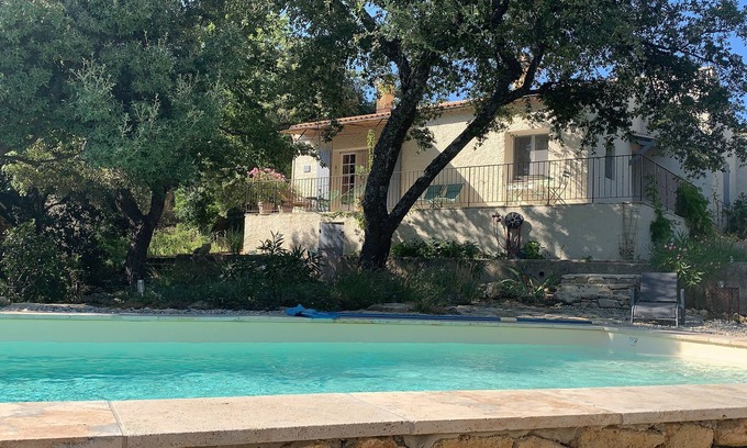 Viens House | Maison de Vacances Avec vue sur le Massif du Luberon au Calme, Piscine Privée