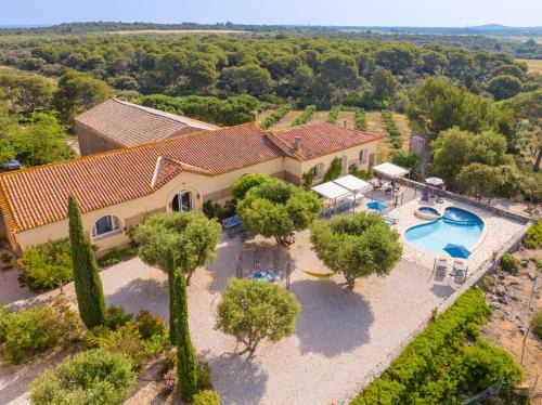 Portiragnes House | Maison de vacances climatisée, Domaine de Roque-haute piscine et jardin privatifs, vue mer