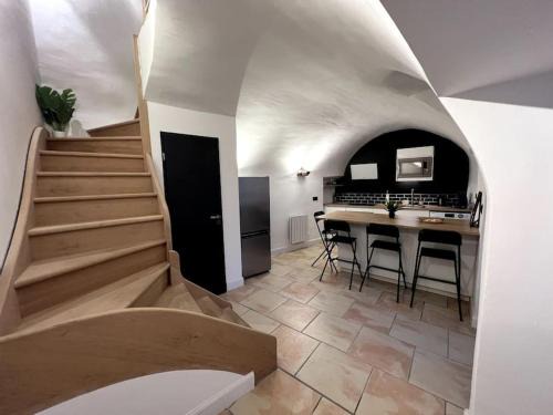 Chateauneuf-du-Rhone House | Maison de ville