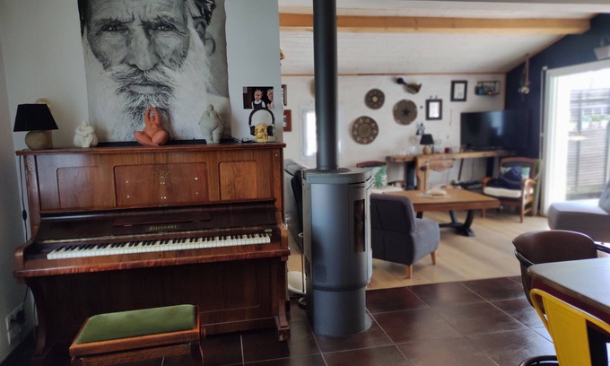 Angles House | Maison des Papillons
