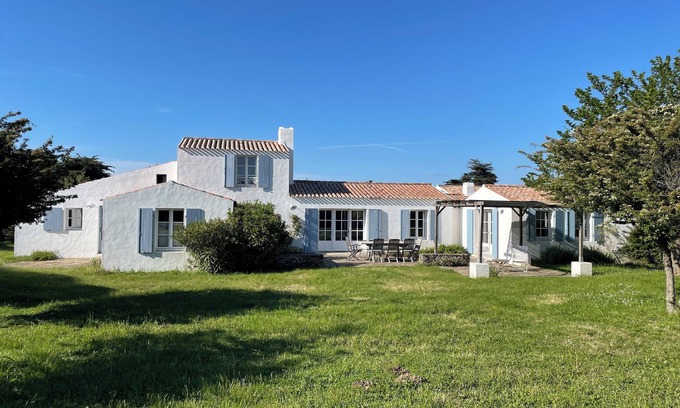 Ile d'Yeu House | Maison du Clouzy for 10 people in Ile d'Yeu