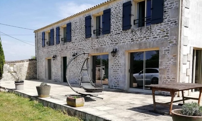 Nieulle-sur-Seudre House | Maison en Pierre , Avec Piscine , Terrasse à 15 mns des Plages