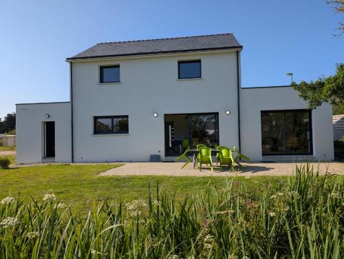 Etel Villa | Maison familiale design proche plage draps fournis