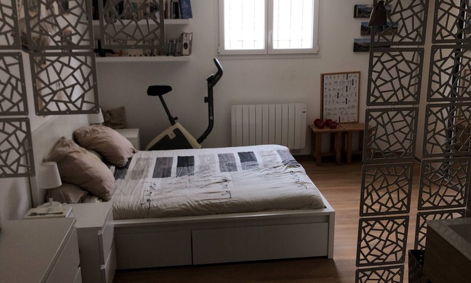 Pierrevert House | Maison Familiale en Luberon. 4 Chambres, 2 Sdb, Piscine 360 cm, 6 à 8 Couchages