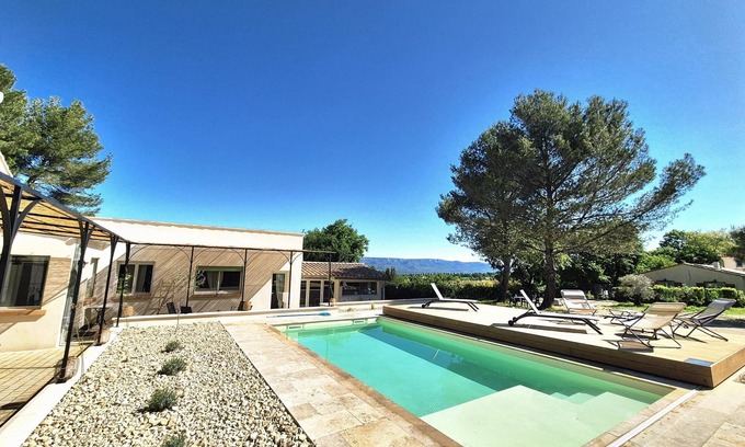 Alleins Apartment | Maison "la Détente" de l'Estef: quiet, swimming pool, pétanque, 2/4 travellers