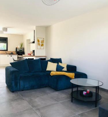 Cerelles House | Maison moderne 3 chambres SPA-jacuzzi juin-septembre
