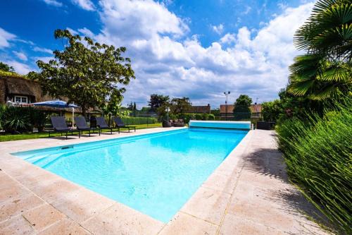 Muids House | Maison Piscine & Tennis - Collection Idylliq