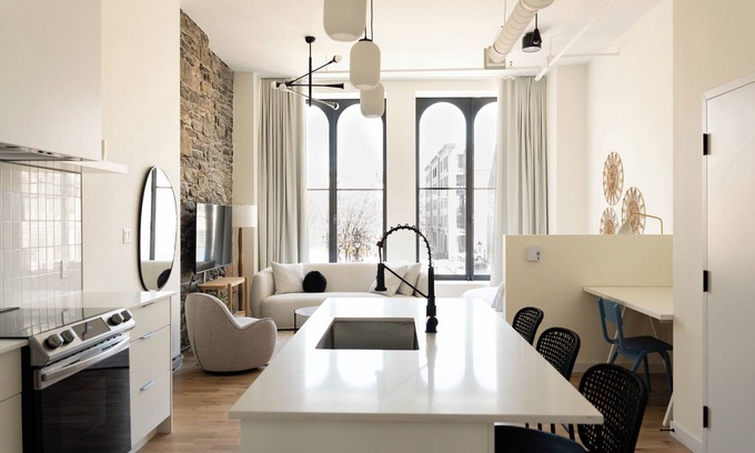 Old Montreal Apartment | Maison Place Jacques-Cartier by Luxury In Transit