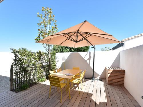 Saint Vivien House | Maison plain-pied 53m² avec terrasse et parking à St-Vivien - FR-1-706-36