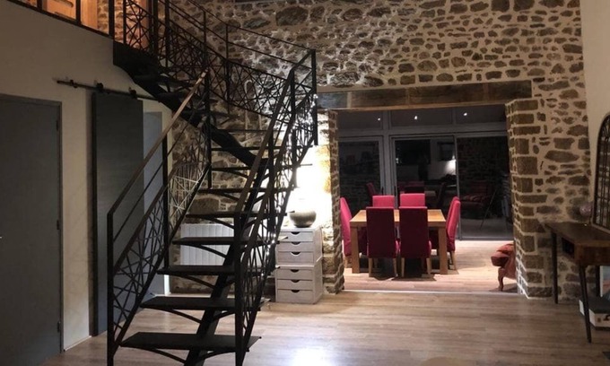 Saint-Pierre-de-Plesguen House | Maison Pleine de Charme Avec Jacuzzi à Proximité de la Cité Corsaire