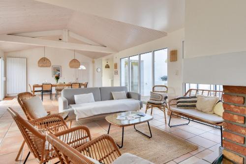 Noirmoutier-en-l'Ile House | Maison pour 14 - 150 m de la plage de la Clère