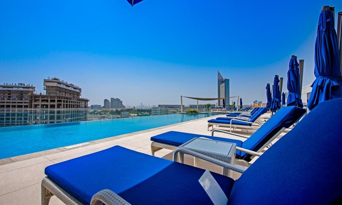 Dubai Media City Apartment | Maison Privee - Chic Coastal Escape w/Sea Views on Palm Entry