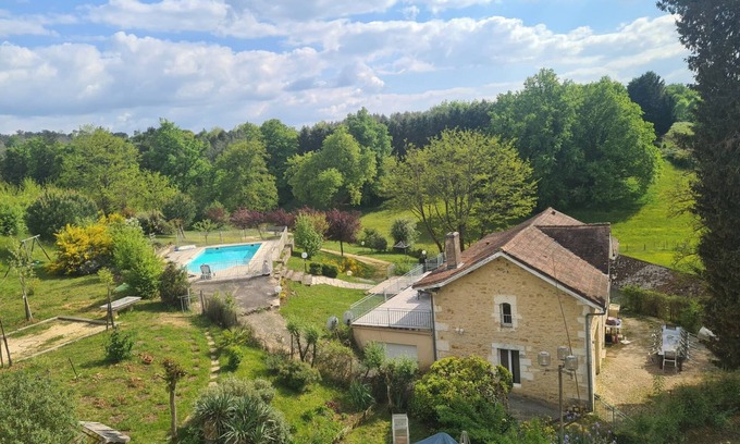 Saint-Pierre-de-Cole House | Maison Sébastien: Comfort, Pool, and Nature in the Périgord Vert