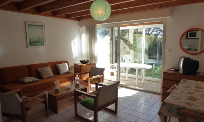 Arzon House | Maison T3 Avec Jardin à Deux pas de la Plage à Louer Pour les Vacances
