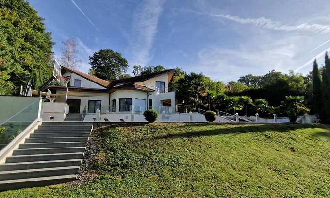 Saint-Nom-la-Breteche House | Maison/villa D'exception Saint-nom-la Breteche 650m2 - 10 Pièces