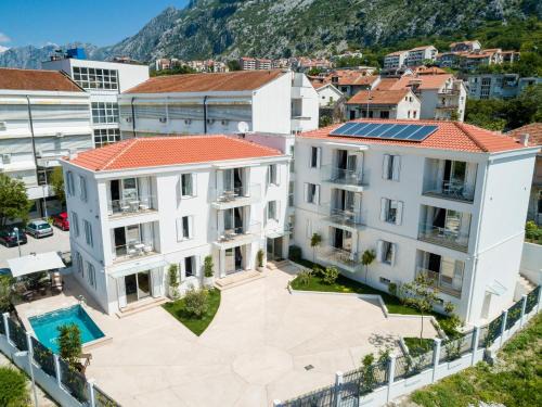 Kotor Apartment | MAISON W