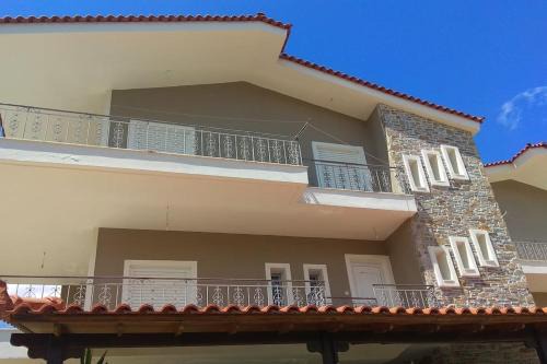 Agii Apostoli House | Maisonette by the beach