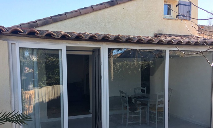 Eyguieres Cabin | maisonette T2 in the heart of the park of the alpilles