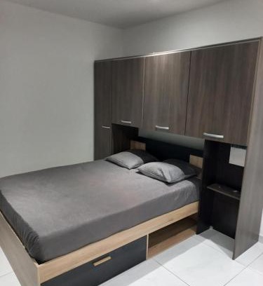 Ivry-port Apartment | Maisonnette entière