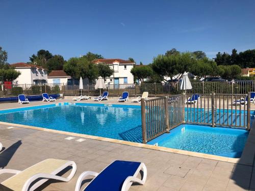 Saint-Brevin-l'Ocean House | Maisonnette 4 pers avec terrasse privée et accès piscine, proche océan - Saint-Brevin-les-Pins - FR-1-364-102