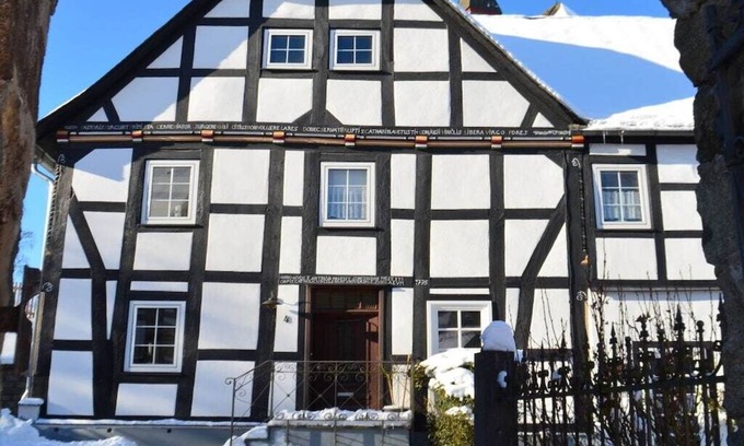 Assinghausen Apartment | Majestic apartment in Olsberg