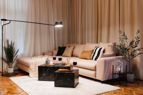 Savamala Apartment | Majestic Home Hearth Old Town Renovated