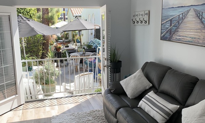 Marina Peninsula House | Majestic Marina Beach Bungalow