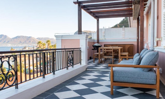 Kalk Bay Apartment | Majestic Penthouse