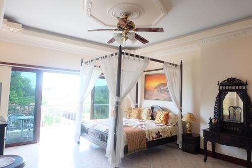 Ban Saiyuan House | Majestic Villas Guesthouse Phuket.
