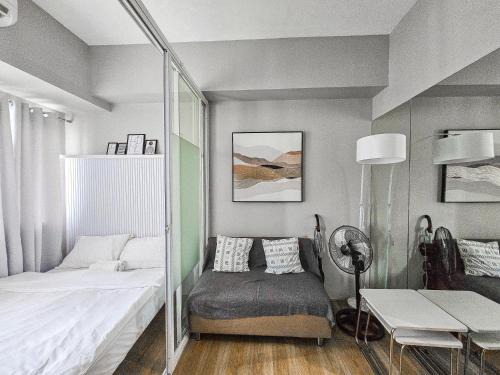 Bel-Air Apartment | Makati Jazz Residences with Netflix
