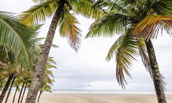 Praia Grande Apartment | Make Some Memories at This Unique Place