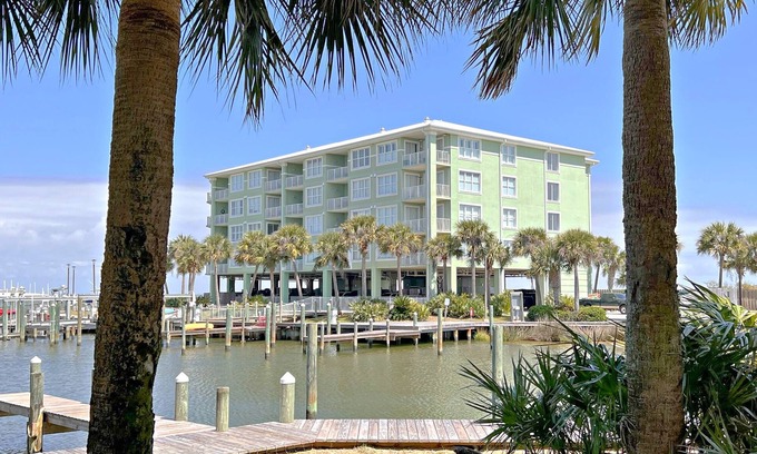 Fort Morgan Pines Condo | 🌊 Make waves with a Beach Getaway! Quality and Affordable!