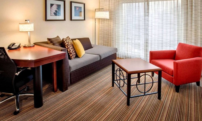 Westborough House | Make Your Trip All The More Enjoyable! Free Parking, Pets Allowed, Onsite Pool