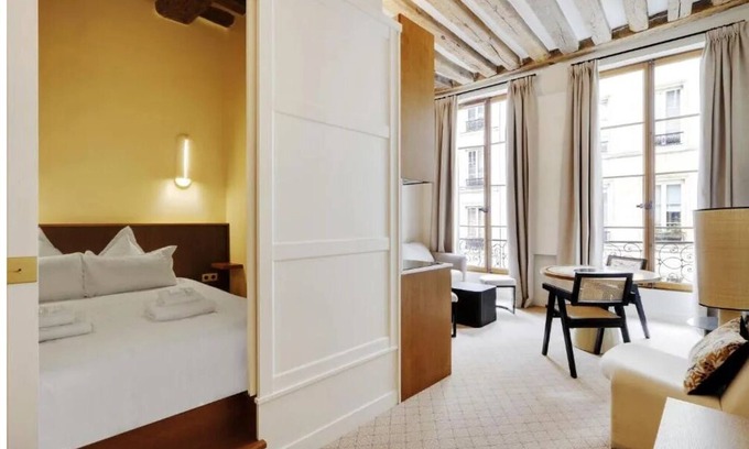 Les Halles Apartment | Makom Saint-Honoré