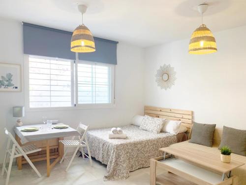 Malaga-Este Apartment | MalagadeVacaciones - Suite Chamizo