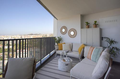 Palma-Palmilla Apartment | -MalagaSunApts-UrbanSKy Crazy Views