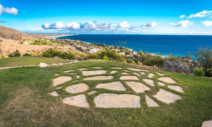 Western Malibu House | Malibu Ocean View Estate