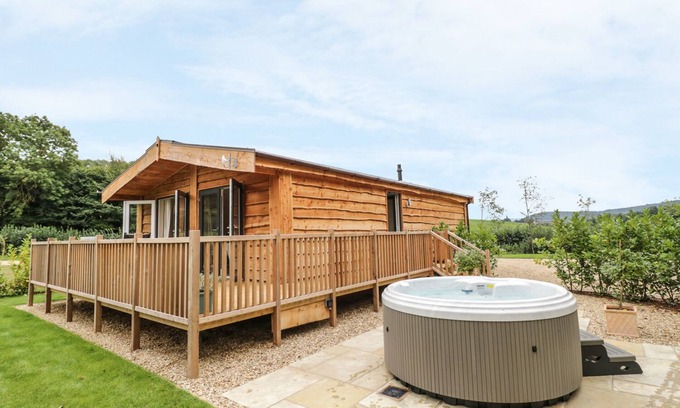Ross-on-Wye Cottage | MALLARD, family friendly, character holiday cottage in Ross-On-Wye