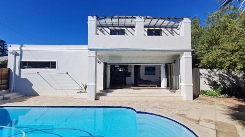 Malmesbury Apartment | Malmesbury Self-catering