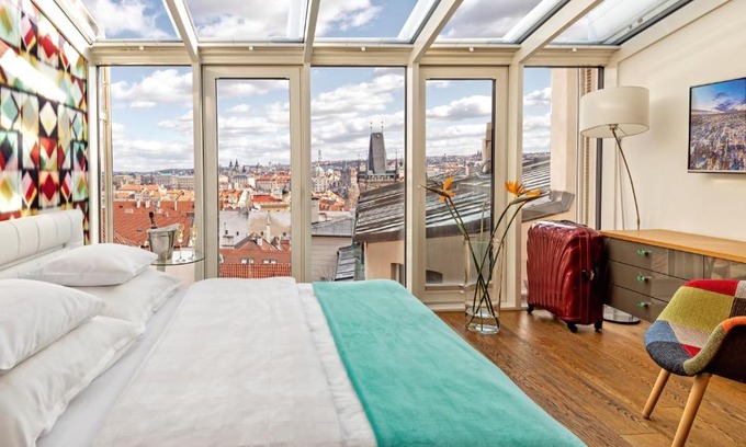 Mala Strana Apartment | Malostranská Residence