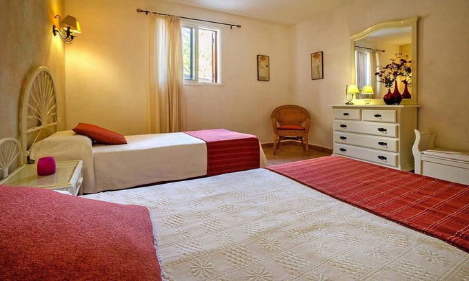 Las Cuevecitas House | Malpais de Candelaria Villa with Pool