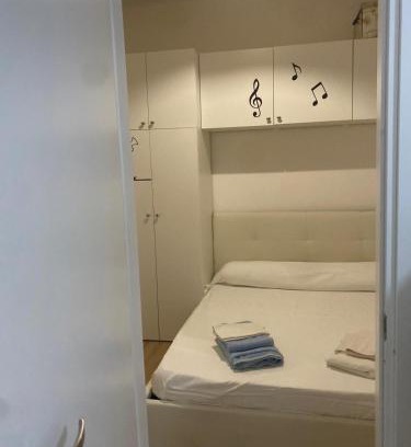 Barriera Vecchia-San Giacomo Apartment | Mama