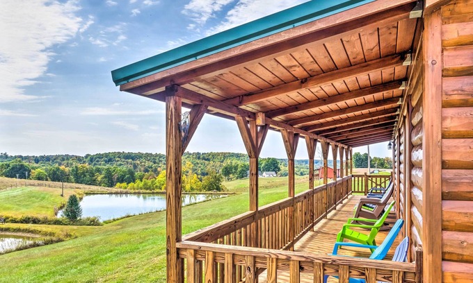 Mammoth Cave Cabin | Mammoth Cave Cabin: Porch, Lake, & Waterfall!