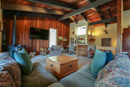 Mammoth Lakes Apartment | Mammoth West #143 Condo