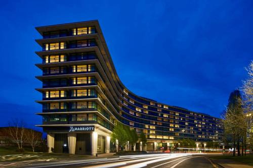 Manchester City Centre Hotel | Manchester Marriott Hotel Piccadilly